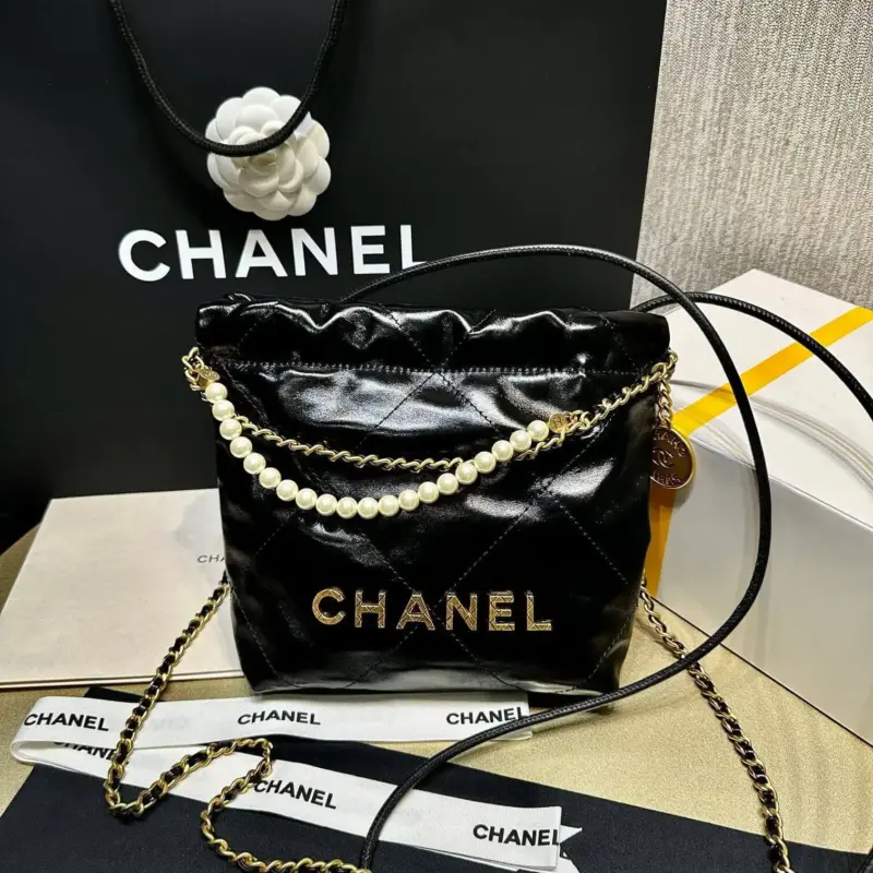 Mini-22-Shoulder-Bag-with-Pearl-Chain-in-Crumpled-Calfskin-AS3980-Black-Mini-22-Shoulder-Bag-with-Pearl-Chain-in-Crumpled-Calfskin-AS3980-Black-7.webp