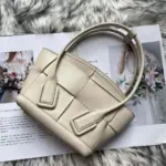 Mini-Arco-Top-Handle-Tote-in-Smooth-Calfskin-Leather-600606-White-Mini-Arco-Top-Handle-Tote-in-Smooth-Calfskin-Leather-600606-White-3.webp