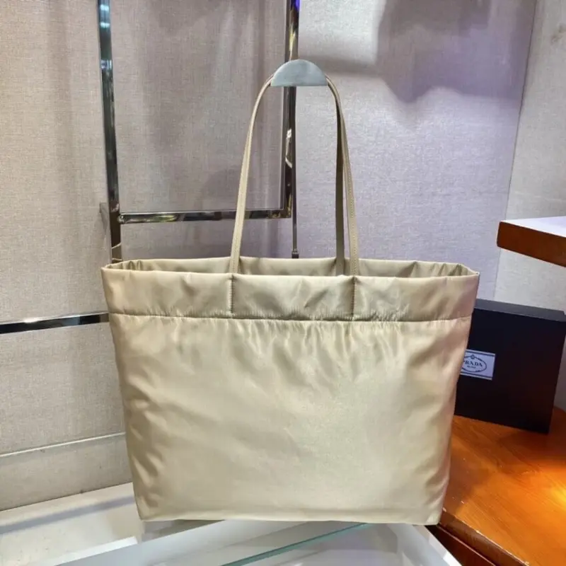 Mixed-Material-Tote-in-Re-Nylon-and-Saffiano-Leather-1BG107-Apricot-Mixed-Material-Tote-in-Re-Nylon-and-Saffiano-Leather-1BG107-Apricot-3.webp