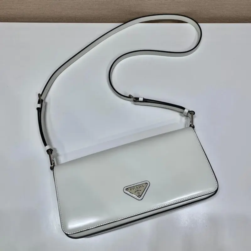 Modern-Minimalist-Brushed-Leather-Femme-Shoulder-Bag-1BD323-White-Modern-Minimalist-Brushed-Leather-Femme-Shoulder-Bag-1BD323-White-6.webp