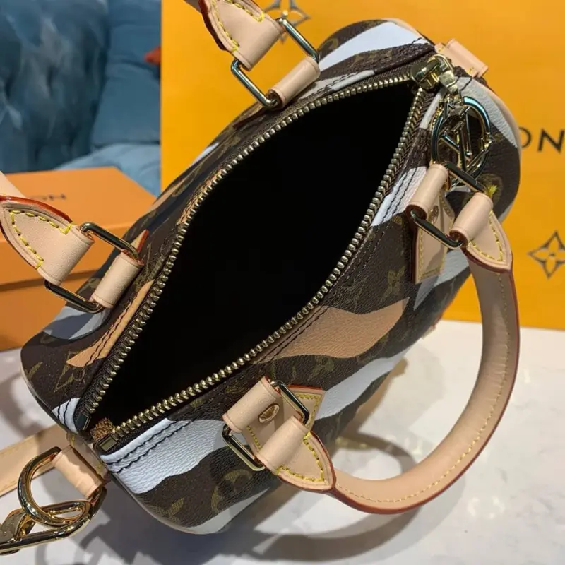 Monogram-Print-Speedy-BB-Top-Handle-Boston-Bag-M45202-10.webp