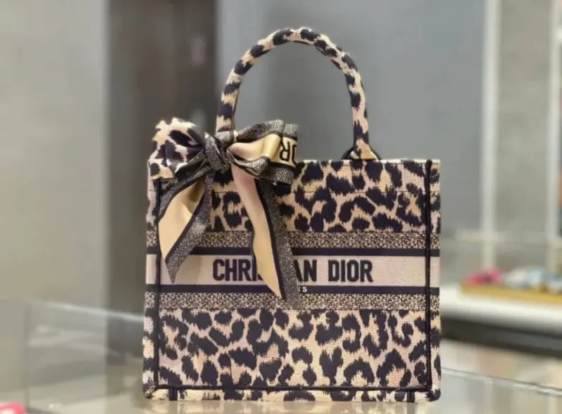 Multicolor-Leopard-Mizza-Embroidery-Book-Tote-Bag-26cm-Beige-Multicolor-Leopard-Mizza-Embroidery-Book-Tote-Bag-26cm-Beige-2.webp