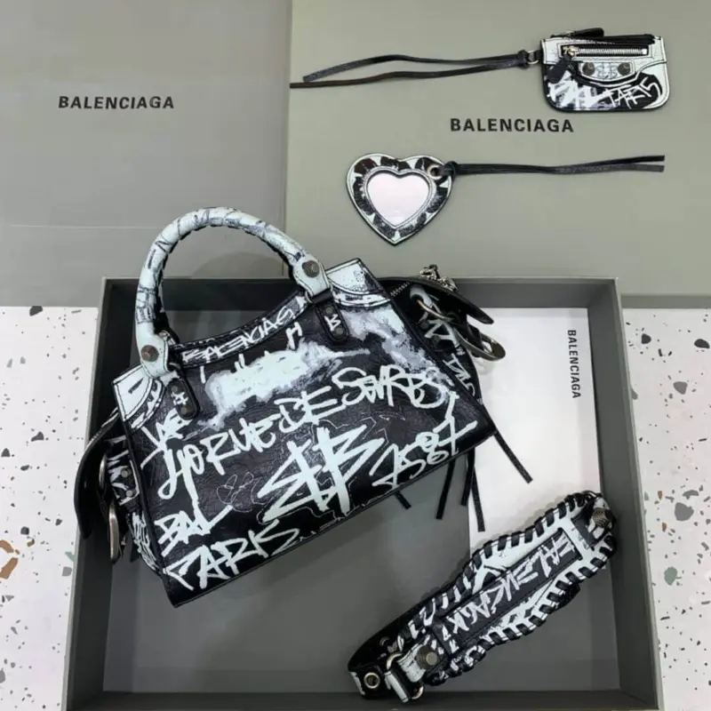 Neo-Cagole-XS-Studded-Tote-in-Printed-Crinkled-Leather-638515-Black-Neo-Cagole-XS-Studded-Tote-in-Printed-Crinkled-Leather-638515-Black-6.webp