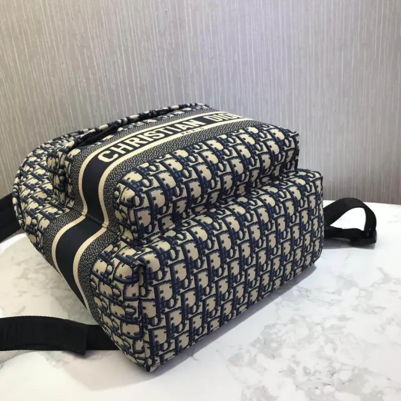 Oblique-Jacquard-Travel-Style-Backpack-with-Top-Handle-M6104-8.webp