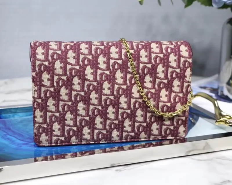 Oblique-Monogram-Print-Saddle-Style-Evening-Clutch-Bag-S5620-Burgundy-Oblique-Monogram-Print-Saddle-Style-Evening-Clutch-Bag-S5620-Burgundy-3.webp