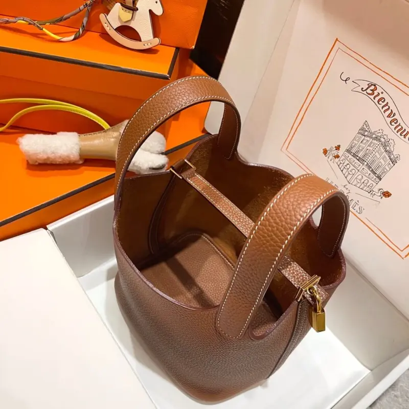 Picotin-Lock-Bucket-Bag-in-Soft-Grained-Leather-Gold-Brown-22-Picotin-Lock-Bucket-Bag-in-Soft-Grained-Leather-Gold-Brown-22-2.webp