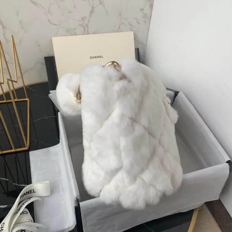 Plush-Shearling-Lambskin-Drawstring-Bucket-Shoulder-Bag-AS2241-White-Plush-Shearling-Lambskin-Drawstring-Bucket-Shoulder-Bag-AS2241-White-3.webp