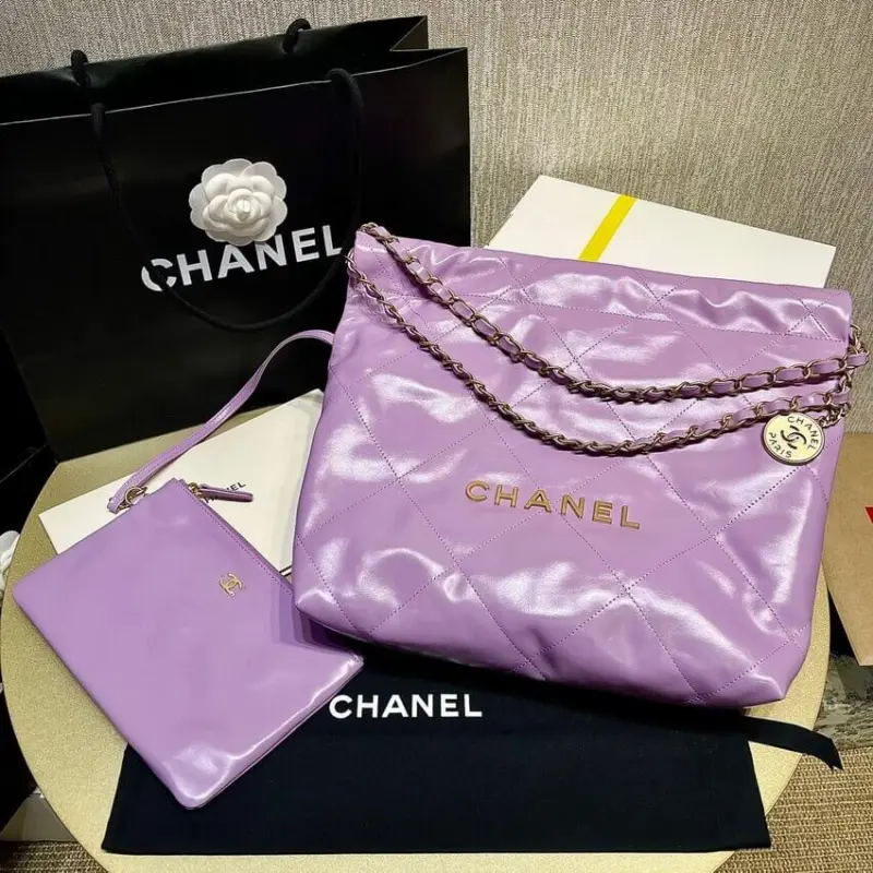 Quilted-22-Large-Hobo-Handbag-in-Shiny-Calfskin-AS3261-Purple-Quilted-22-Large-Hobo-Handbag-in-Shiny-Calfskin-AS3261-Purple-5.webp