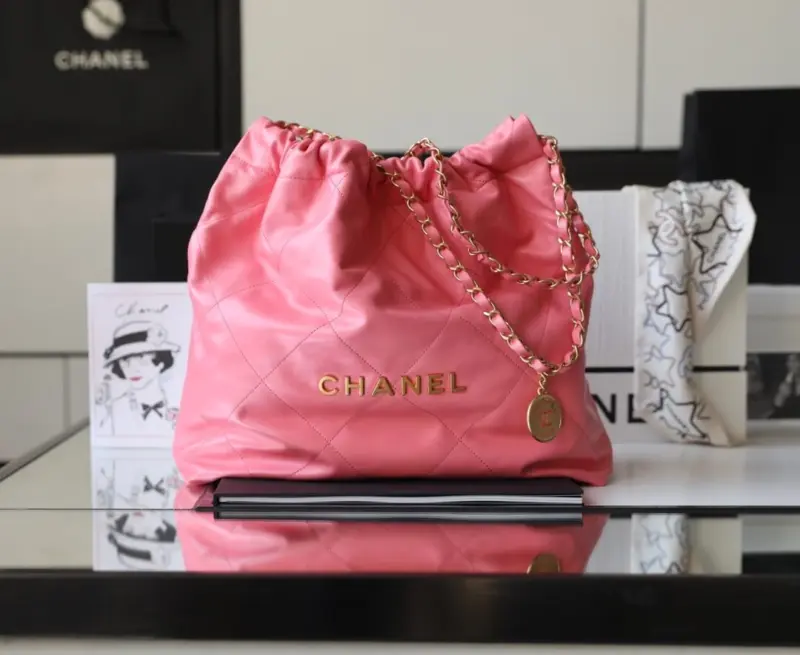 Quilted-22-Large-Hobo-Handbag-in-Shiny-Calfskin-AS3261-Rosy-Quilted-22-Large-Hobo-Handbag-in-Shiny-Calfskin-AS3261-Rosy-12.webp