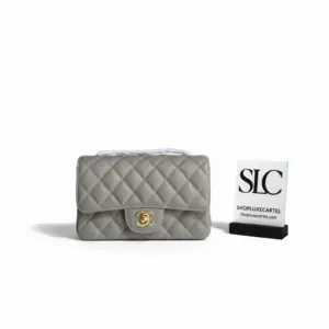 Quilted Caviar Calfskin Classic 20cm Flap Shoulder Bag 1116