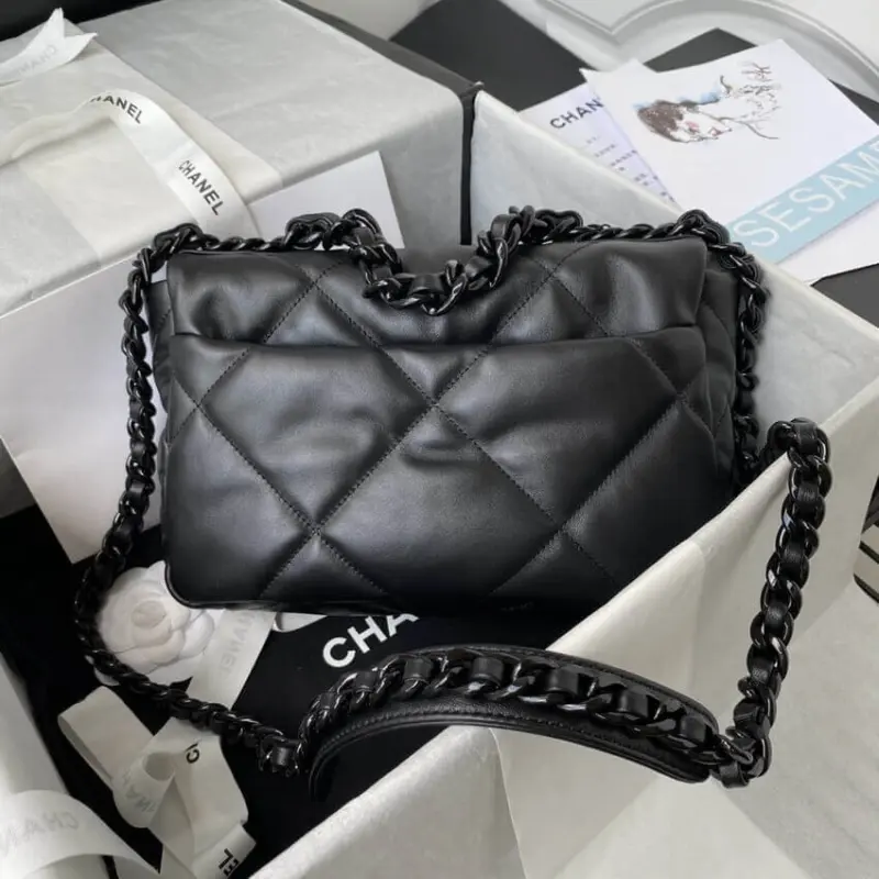 Quilted-Classic-19-Flap-Shoulder-Bag-with-Chain-Strap-AS1160-B02511-Black-Quilted-Classic-19-Flap-Shoulder-Bag-with-Chain-Strap-AS1160-B02511-Black-2.webp