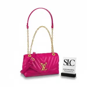 Quilted Cowhide Leather Wave Shoulder Bag in Agathe Pink M58553