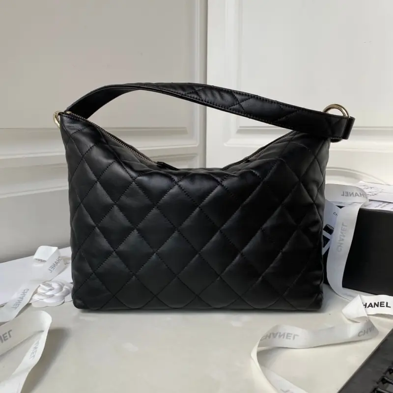 Quilted-Crescent-Shape-Shoulder-Hobo-Bag-AS4347-Black-Quilted-Crescent-Shape-Shoulder-Hobo-Bag-AS4347-Black-5.webp