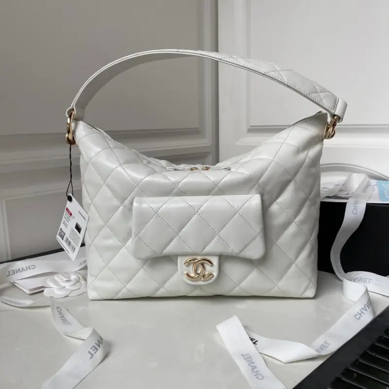 Quilted-Crescent-Shape-Shoulder-Hobo-Bag-AS4347-White-Quilted-Crescent-Shape-Shoulder-Hobo-Bag-AS4347-White-1.webp