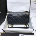 Quilted-Flap-Shoulder-Bag-with-Large-Bi-Color-Chain-AS1353-Black-Quilted-Flap-Shoulder-Bag-with-Large-Bi-Color-Chain-AS1353-Black-2.webp