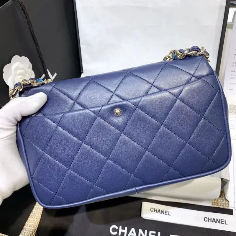 Quilted-Flap-Shoulder-Bag-with-Large-Bi-Color-Chain-AS1353-Blue-Quilted-Flap-Shoulder-Bag-with-Large-Bi-Color-Chain-AS1353-Blue-3.webp