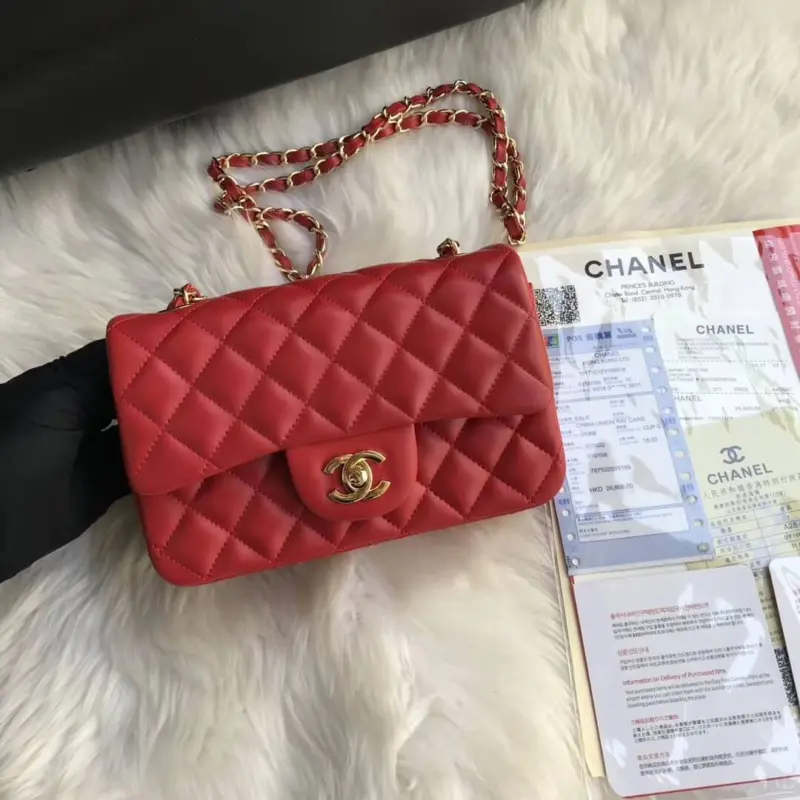 Quilted-Lambskin-20cm-Classic-Flap-Shoulder-Bag-1116-Red-Quilted-Lambskin-20cm-Classic-Flap-Shoulder-Bag-1116-Red-2.webp