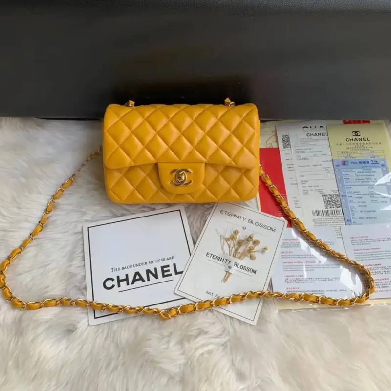 Quilted-Lambskin-20cm-Classic-Flap-Shoulder-Bag-1116-Yellow-Quilted-Lambskin-20cm-Classic-Flap-Shoulder-Bag-1116-Yellow-1.webp