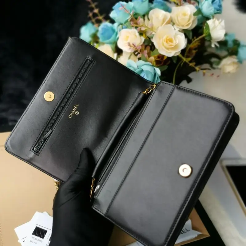 Quilted-Lambskin-Wallet-on-Chain-Crossbody-Flap-Bag-80287-7.webp