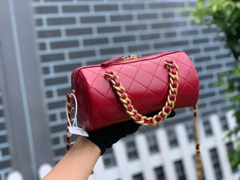 Quilted-Shiny-Lambskin-Small-Top-Handle-Bowling-Bag-AS1899-Red-Quilted-Shiny-Lambskin-Small-Top-Handle-Bowling-Bag-AS1899-Red-3.webp