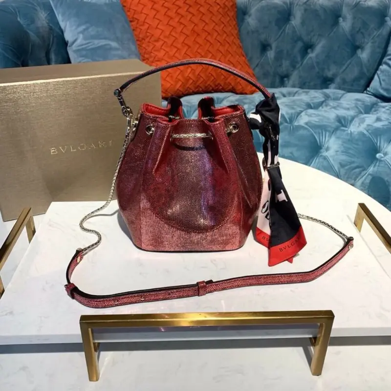 Red-Karung-Skin-Forever-Bucket-Bag-with-Snake-Closure-289281-3.webp