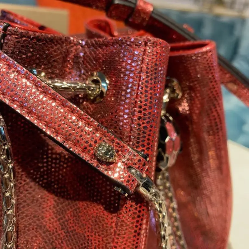 Red-Karung-Skin-Forever-Bucket-Bag-with-Snake-Closure-289281-9.webp