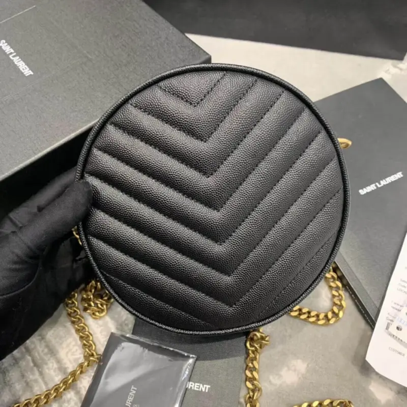 Round-Chevron-Quilted-Grain-Leather-Camera-Crossbody-Bag-6104361-Black-Round-Chevron-Quilted-Grain-Leather-Camera-Crossbody-Bag-6104361-Black-2.webp