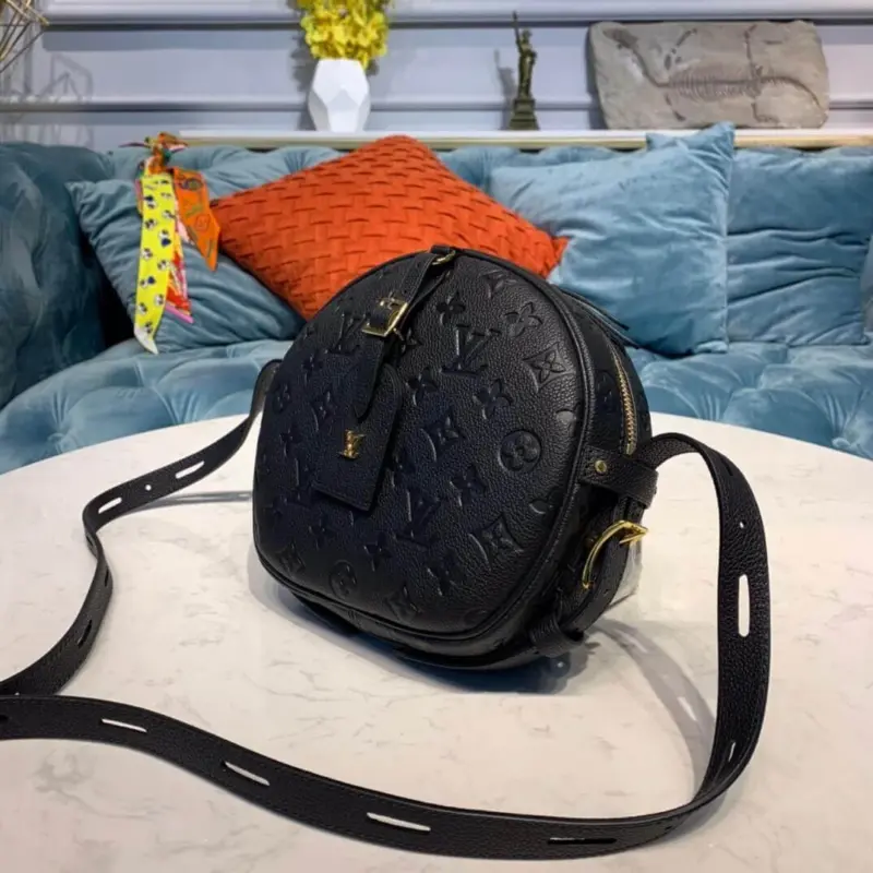 Round-Monogram-Print-Boite-Chapeau-Souple-Crossbody-Bag-M45167-M45276-Black-Round-Monogram-Print-Boite-Chapeau-Souple-Crossbody-Bag-M45167-M45276-Black-4.webp