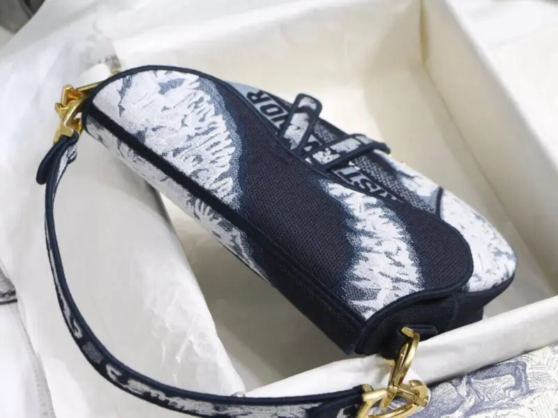 Saddle-Shoulder-Bag-with-Multicolor-Tie-Dye-Embroidery-M0446-10.webp