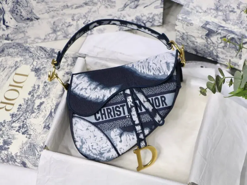 Saddle-Shoulder-Bag-with-Multicolor-Tie-Dye-Embroidery-M0446-3.webp