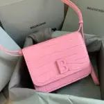 Small-B.-Crossbody-Bag-in-Crocodile-Effect-Leather-Pink-Small-B.-Crossbody-Bag-in-Crocodile-Effect-Leather-Pink-6.webp