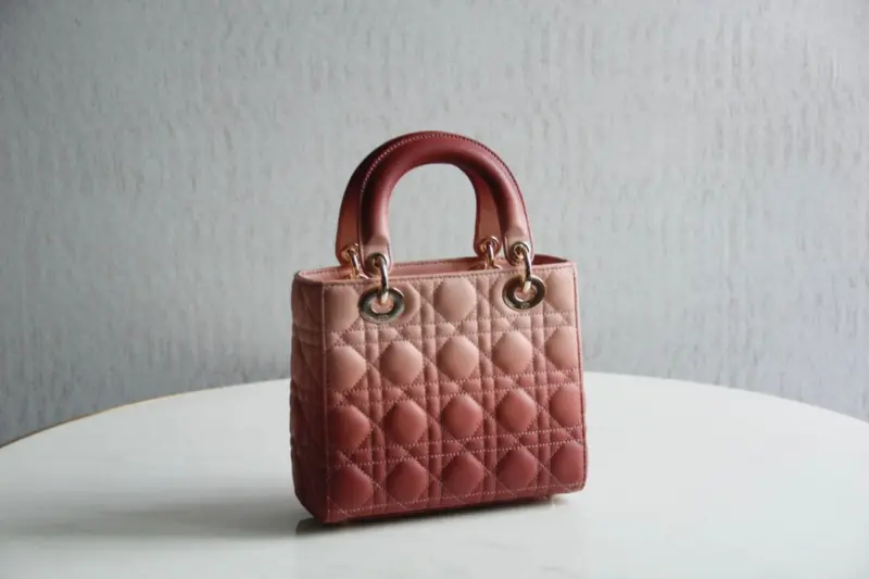 Small-Quilted-Cannage-Bag-in-Pink-Gradient-Lambskin-M0538-6.webp
