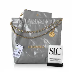 Small Quilted Tote Bag in Shiny Grey Calfskin AS3260
