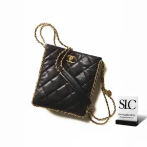 Small Top Handle Tote Bag in Black Grained Calfskin AS3470