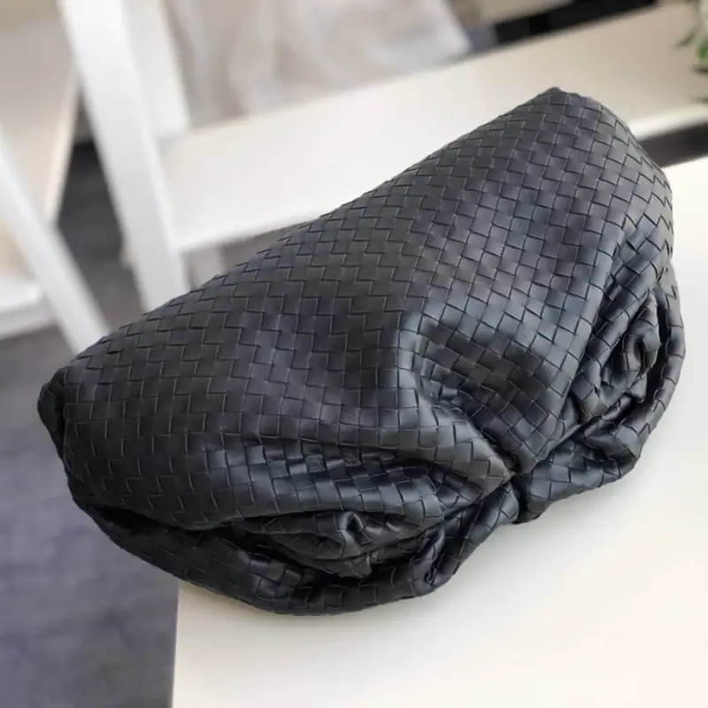 Soft-Gathered-Woven-Leather-Dumpling-Pouch-Clutch-Bag-576175-Black-Soft-Gathered-Woven-Leather-Dumpling-Pouch-Clutch-Bag-576175-Black-3.webp