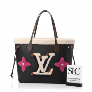 Spacious MM Tote Bag in Supple Leather and Shearling M56960