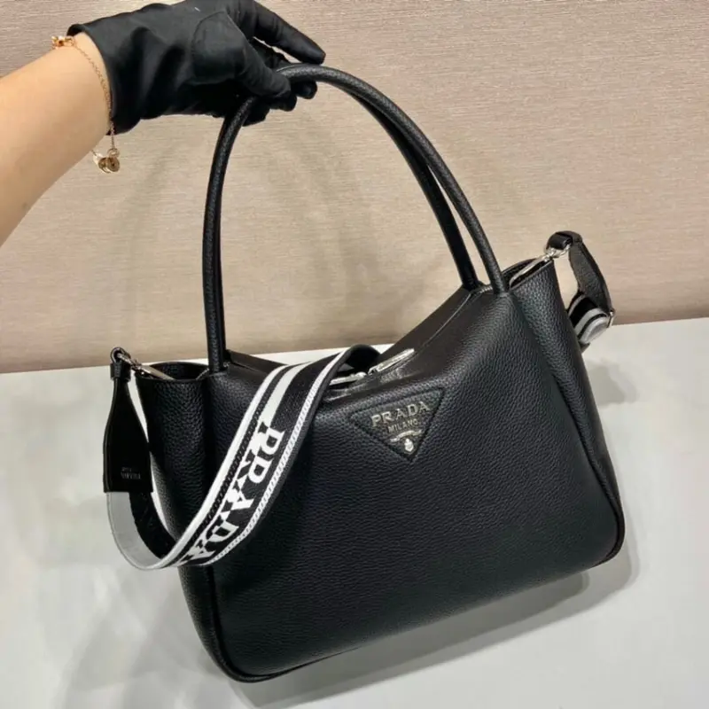 Spacious-Minimalist-Soft-Calfskin-Leather-Shoulder-Bag-1BC170-Black-Spacious-Minimalist-Soft-Calfskin-Leather-Shoulder-Bag-1BC170-Black-3.webp
