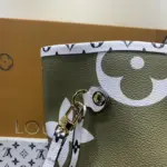 Spacious-Monogram-Print-MM-Tote-Shoulder-Bag-M44567-M44568-M44588-Green-Spacious-Monogram-Print-MM-Tote-Shoulder-Bag-M44567-M44568-M44588-Green-3.webp