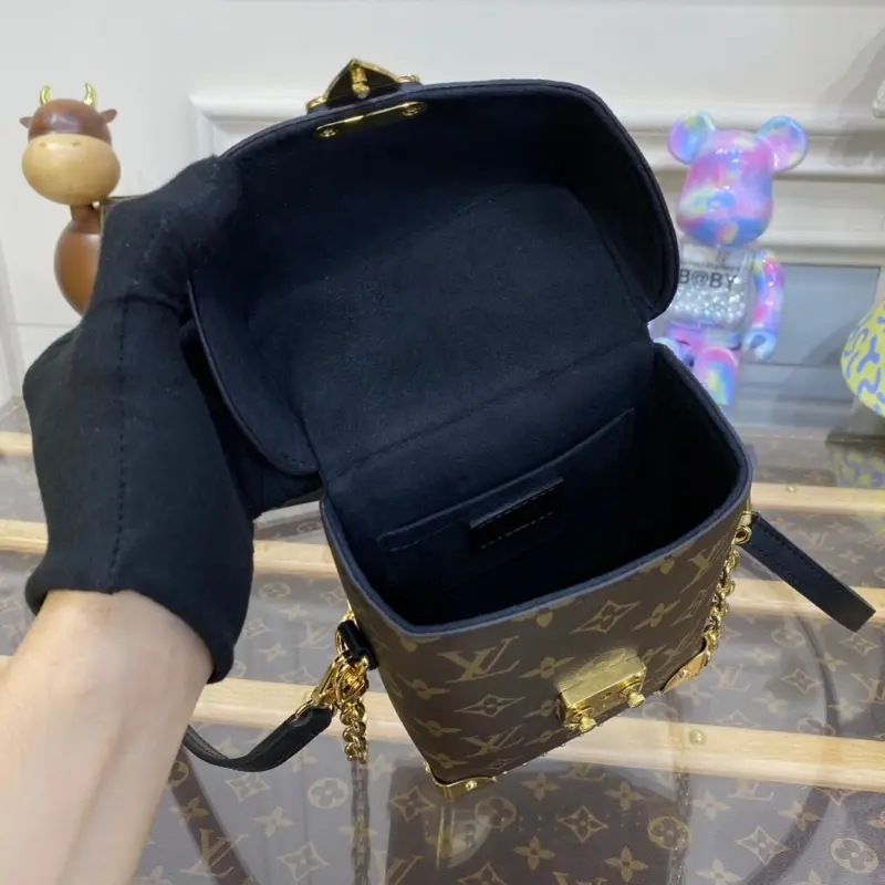 Structured-Monogram-Print-Camera-Crossbody-Box-Bag-M82465-10.webp