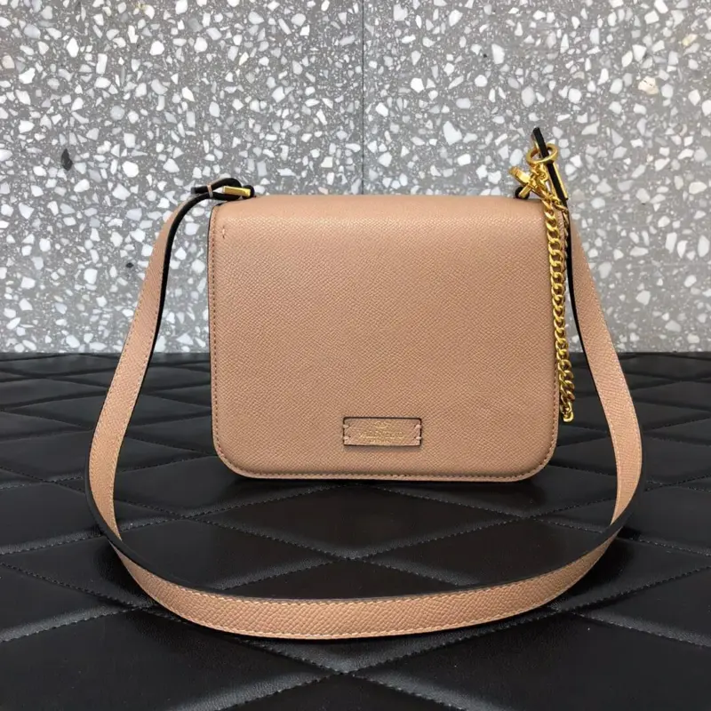 Structured-V-Accent-Small-Shiny-Calfskin-Shoulder-Bag-0021-Apricot-Structured-V-Accent-Small-Shiny-Calfskin-Shoulder-Bag-0021-Apricot-2.webp