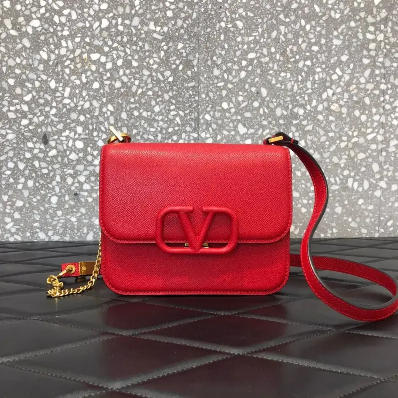 Structured-V-Accent-Small-Shiny-Calfskin-Shoulder-Bag-0021-Red-Structured-V-Accent-Small-Shiny-Calfskin-Shoulder-Bag-0021-Red-2.webp