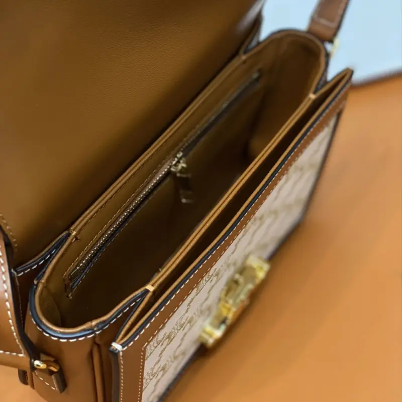 Teen-Shoulder-Bag-in-Classic-Triomphe-Canvas-and-Calfskin-188423-9.webp