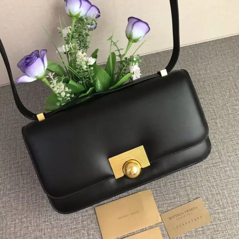 Timeless-Design-Smooth-Leather-Classic-Shoulder-Crossbody-Bag-578009-Black-Timeless-Design-Smooth-Leather-Classic-Shoulder-Crossbody-Bag-578009-Black-2.webp