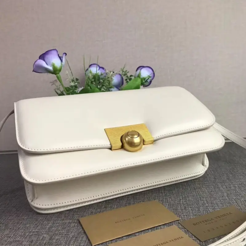 Timeless-Design-Smooth-Leather-Classic-Shoulder-Crossbody-Bag-578009-White-Timeless-Design-Smooth-Leather-Classic-Shoulder-Crossbody-Bag-578009-White-3.webp