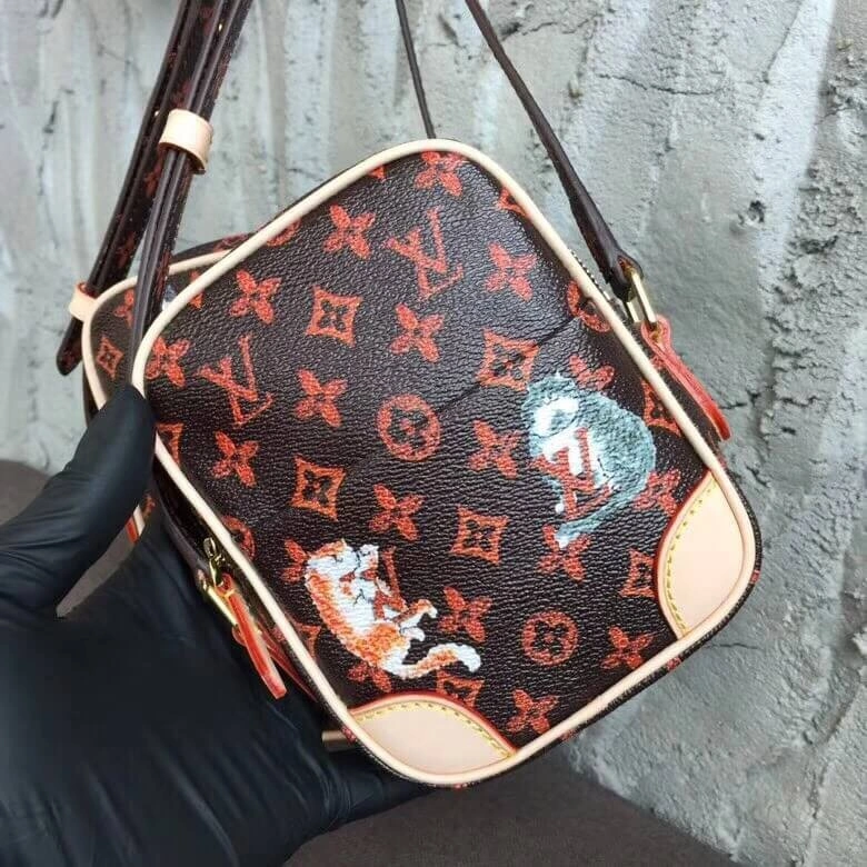 Transformed-Monogram-Canvas-Paname-Crossbody-Travel-Bag-Set-M44399-10.webp