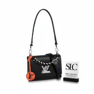 Twist Lock Shoulder Bag in Textured Grain Leather MM M53921 M53922