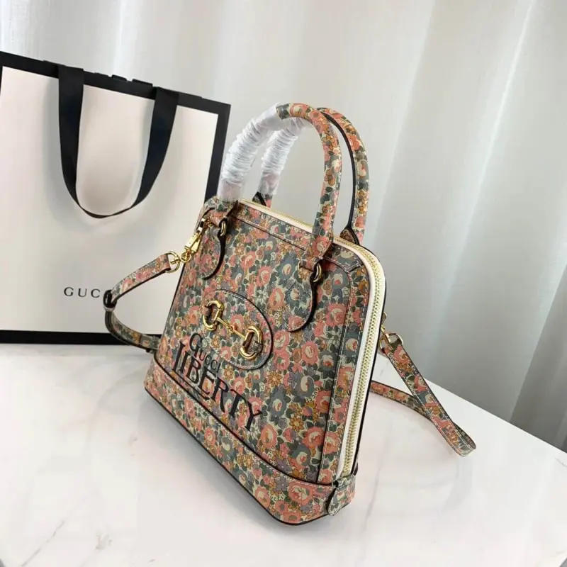 Vintage-Floral-Print-Horsebit-1955-Shoulder-Bag-621220-2.webp