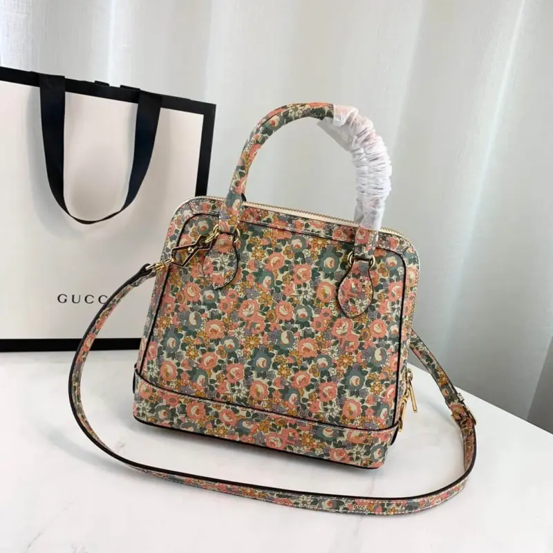 Vintage-Floral-Print-Horsebit-1955-Shoulder-Bag-621220-3.webp