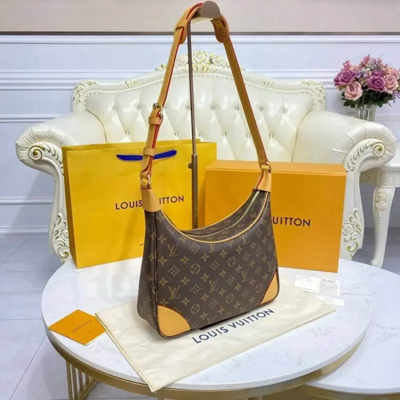 Vintage-Style-Monogram-Boulogne-30-Shoulder-Bag-M51265-3.webp