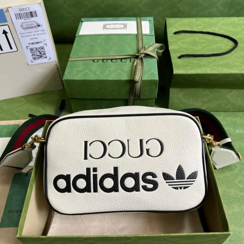 Vintage-Style-Monogram-Print-Small-Shoulder-Bag-702427-White-Vintage-Style-Monogram-Print-Small-Shoulder-Bag-702427-White-4.webp